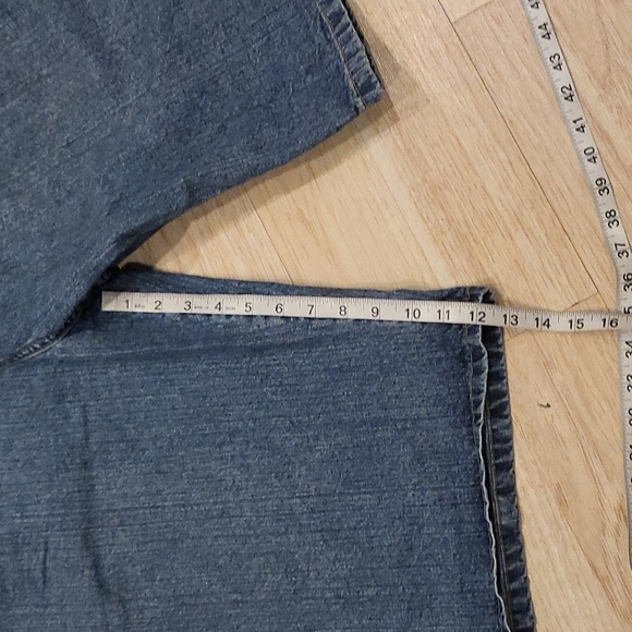 PACO SPORT SHORTS - Picture 3 of 9